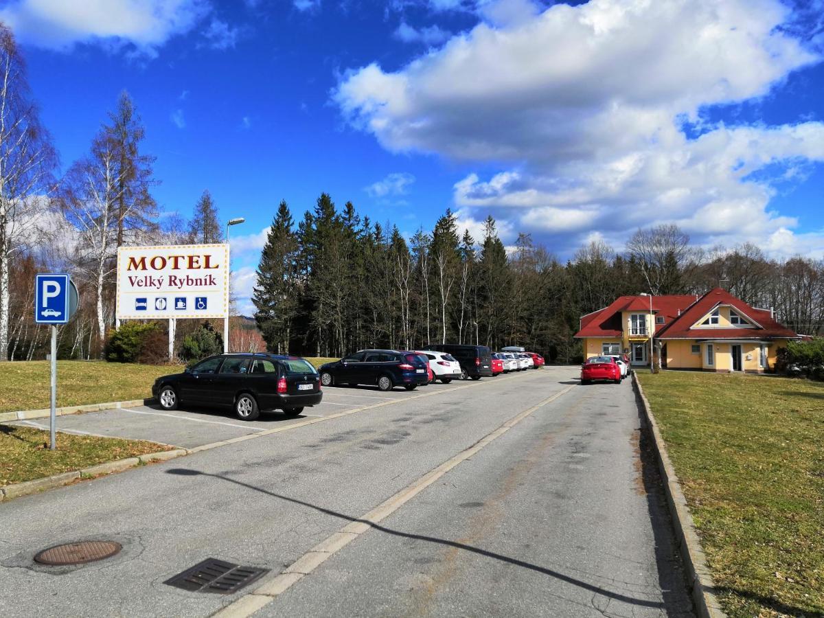 Motel Velky Rybnik Dehtare  外观 照片