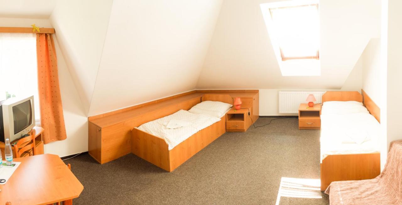 Motel Velky Rybnik Dehtare  外观 照片