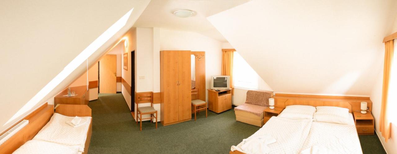 Motel Velky Rybnik Dehtare  外观 照片